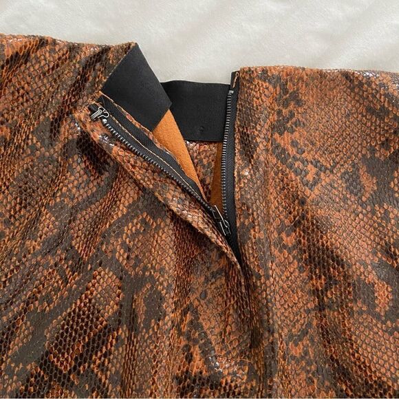 Faux Leather Snakeskin Pencil Skirt Mob Wife Y2K Edgy Statement Career Staple - Picture 6 of 9